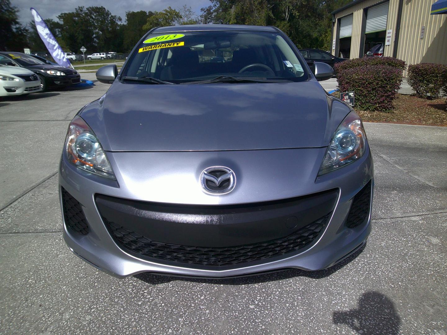 2013 GRAY MAZDA MAZDA3 I TOURING W/S (JM1BL1L74D1) , located at 1200 Cassat Avenue, Jacksonville, FL, 32205, (904) 695-1885, 30.302404, -81.731033 - Photo#0